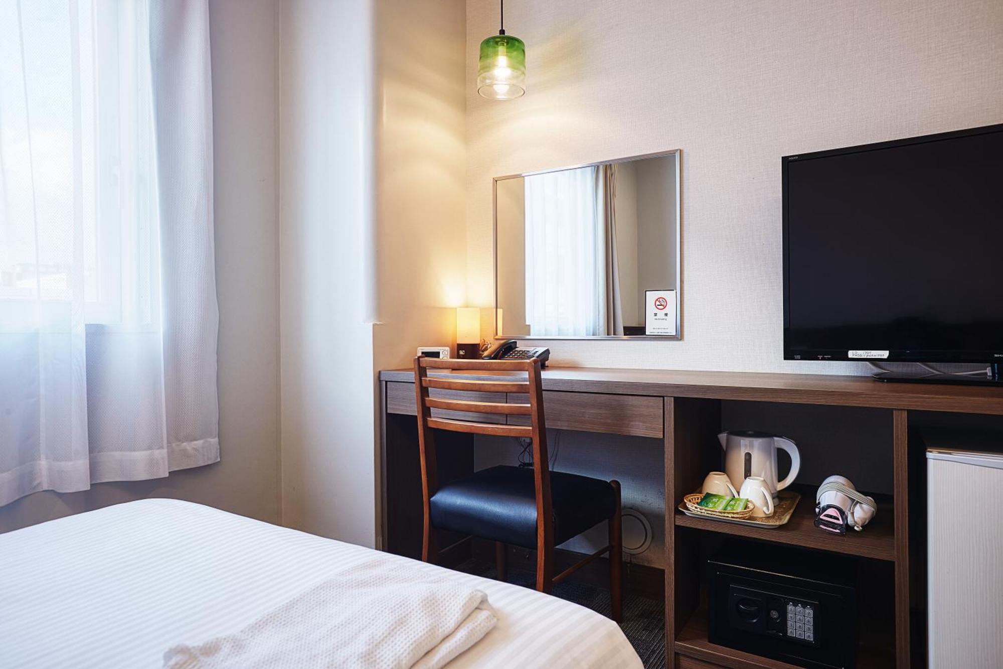 Rj Hotel Наха Екстериор снимка