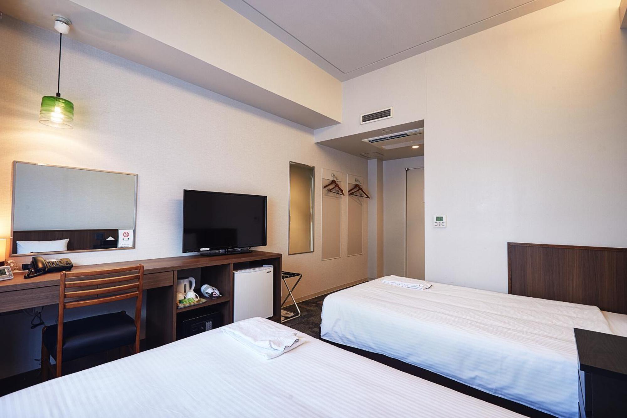 Rj Hotel Наха Екстериор снимка